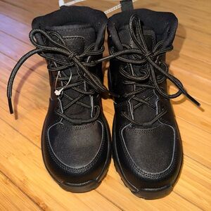 Nike Manoa Leather GS "Triple Black" Boot
